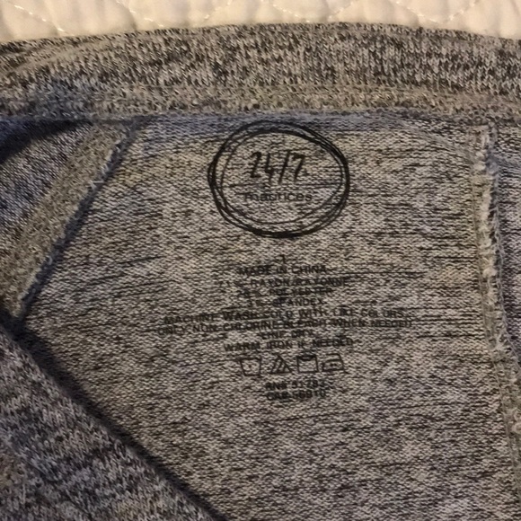 Maurice’s long sleeved top - Picture 2 of 4